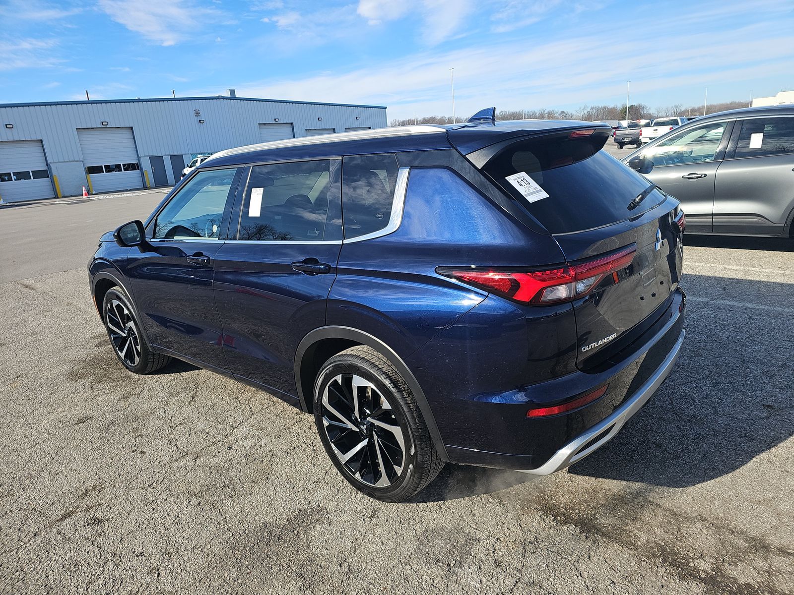 2024 Mitsubishi Outlander SEL FWD