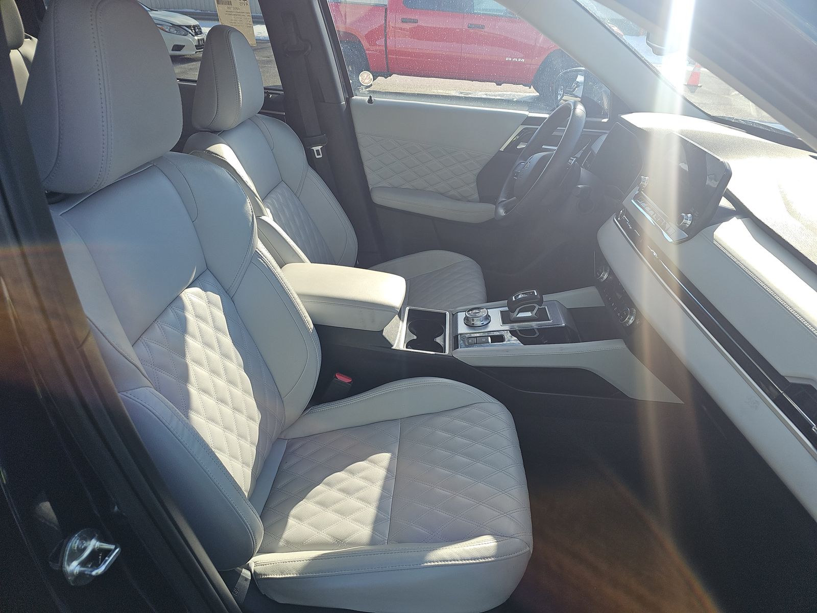 2024 Mitsubishi Outlander SEL FWD