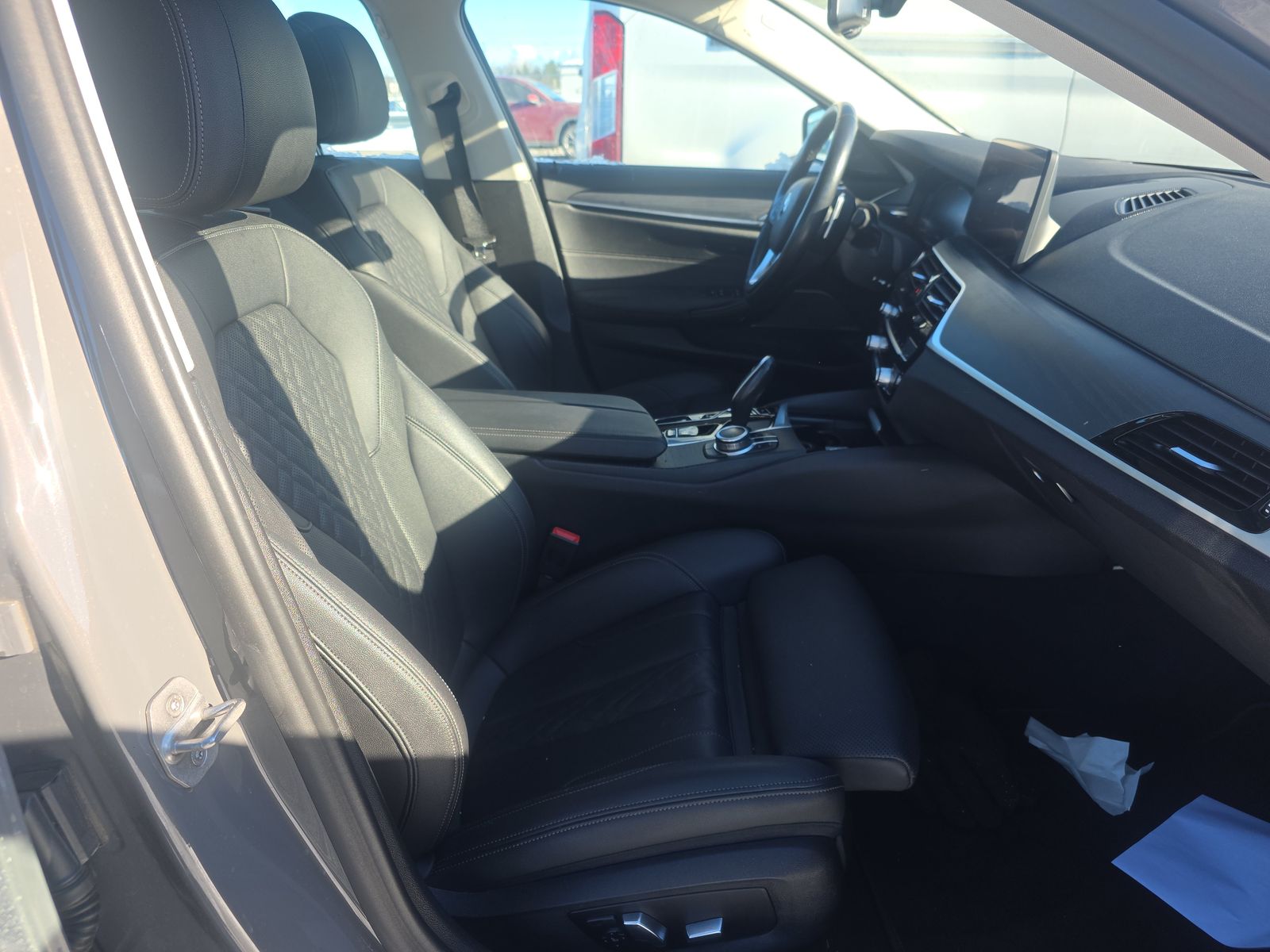 2022 BMW 5 Series 530e xDrive AWD