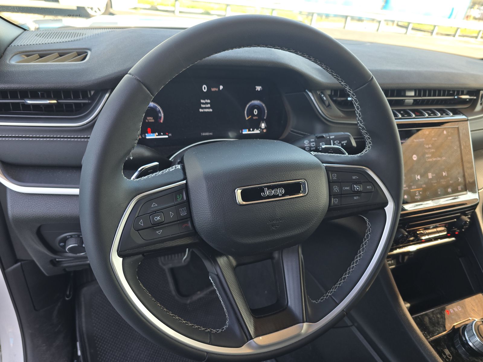 2024 Jeep Grand Cherokee Laredo X RWD