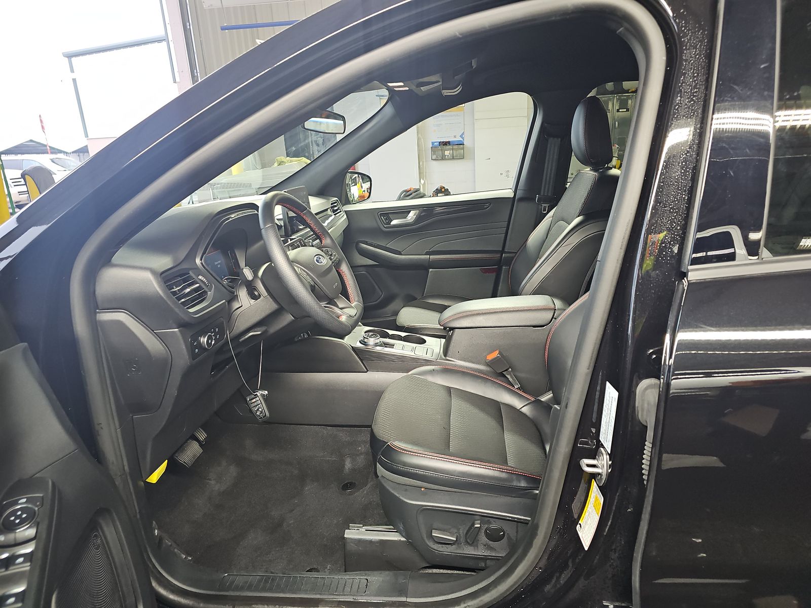 2025 Ford Escape Hybrid ST-Line Elite AWD