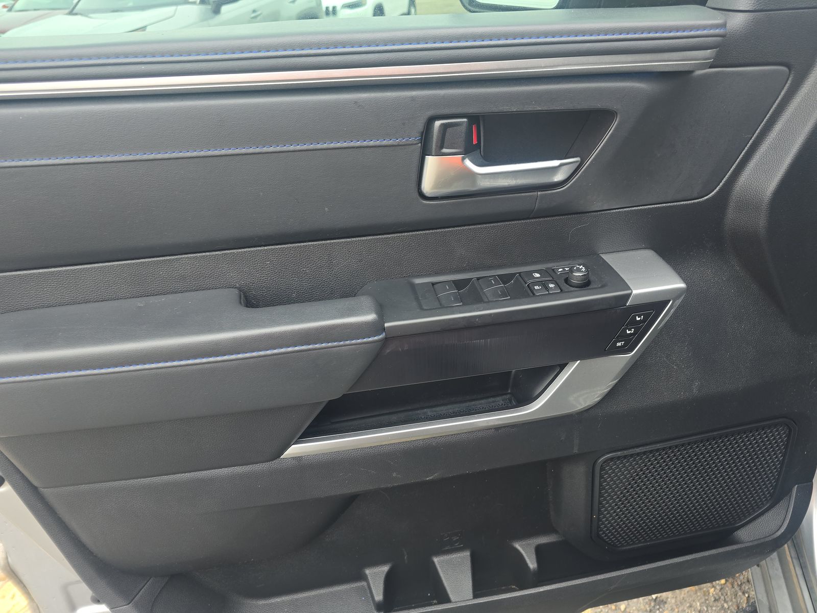 2022 Toyota Tundra Hybrid Platinum AWD