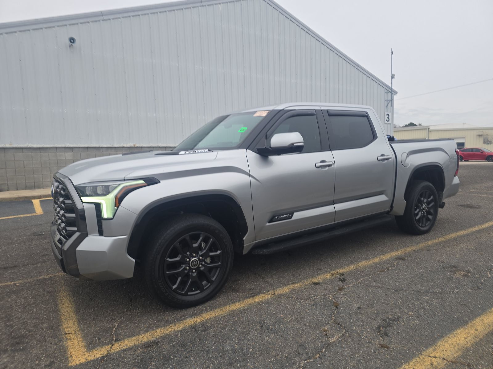 2022 Toyota Tundra Hybrid Platinum AWD