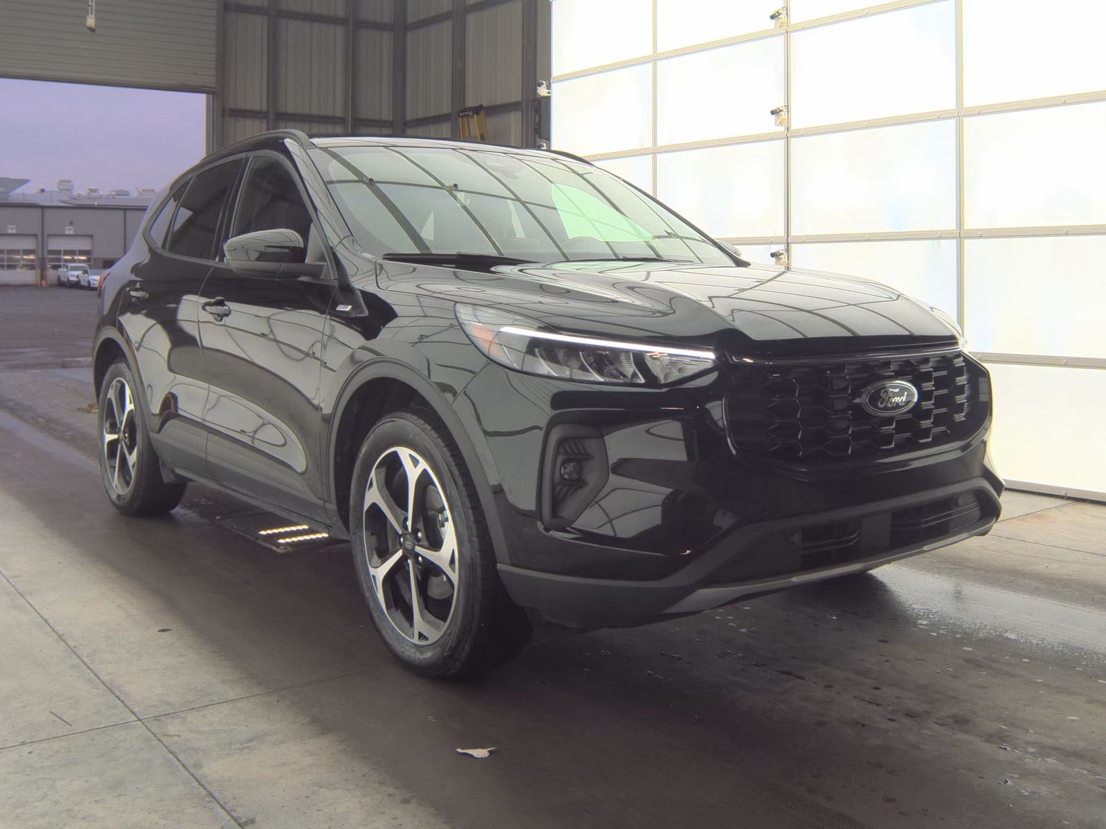 2025 Ford Escape Hybrid ST-Line Elite AWD