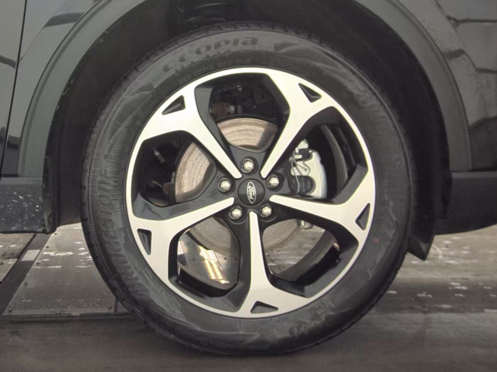 2025 Ford Escape Hybrid ST-Line Elite AWD