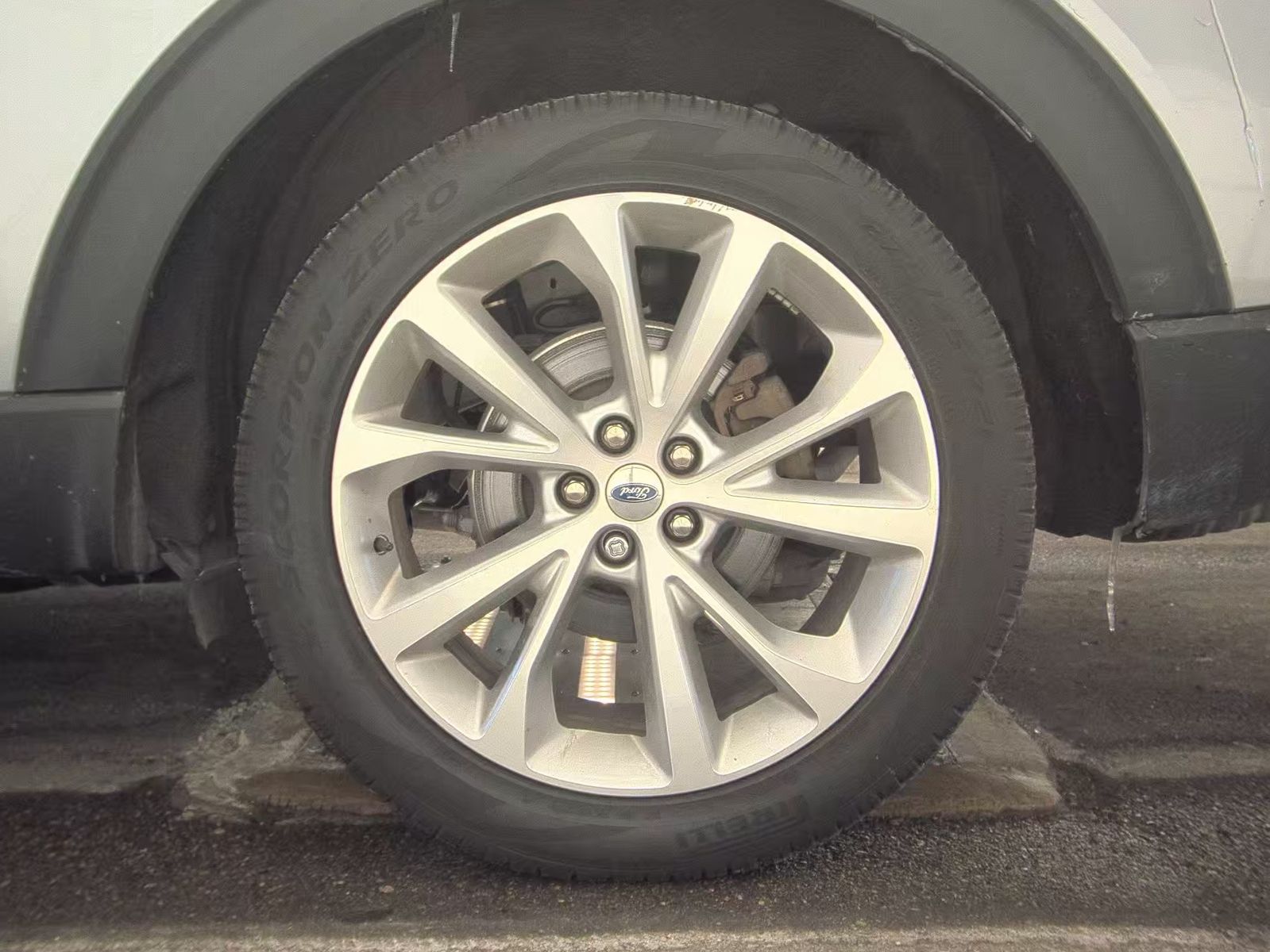 2022 Ford Explorer Platinum AWD