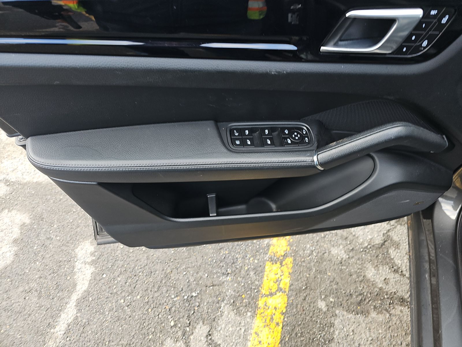 2022 Porsche Cayenne E-Hybrid AWD