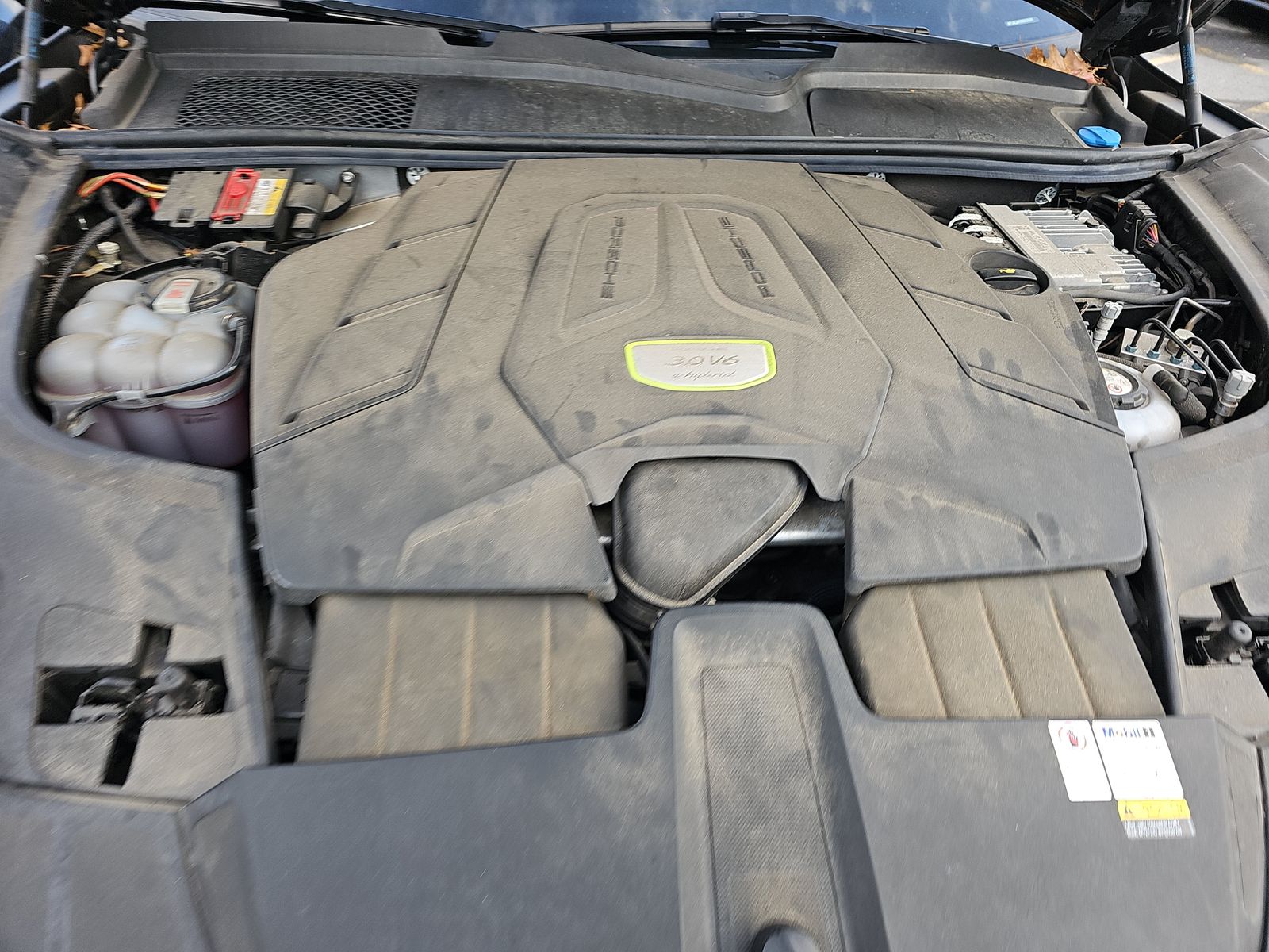 2022 Porsche Cayenne E-Hybrid AWD