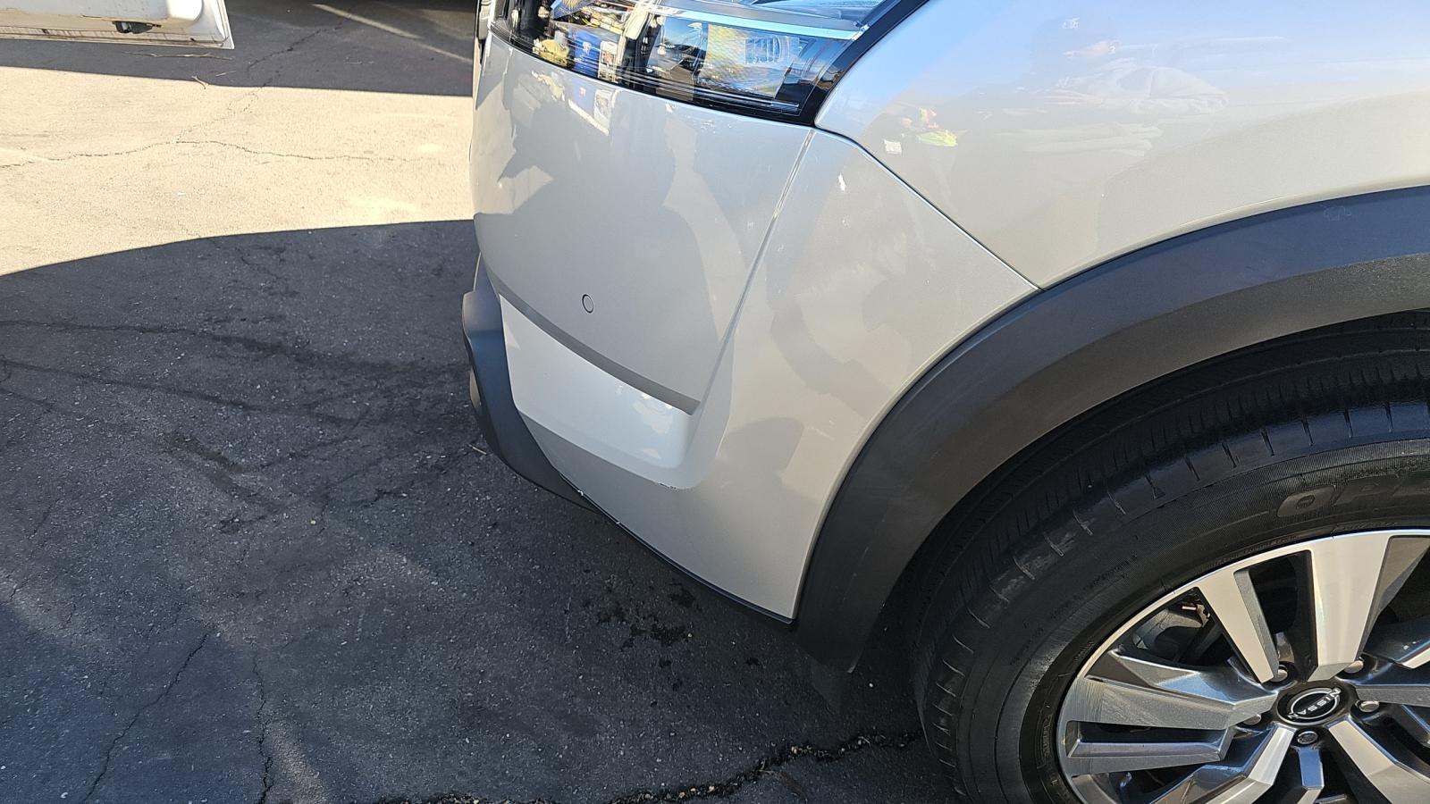 2024 Nissan Pathfinder SL FWD