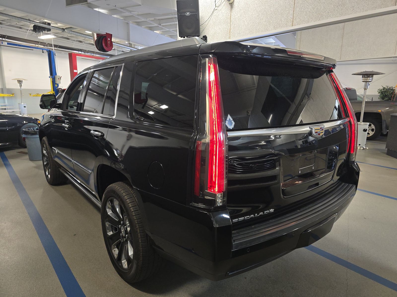 2018 Cadillac Escalade Premium Luxury AWD