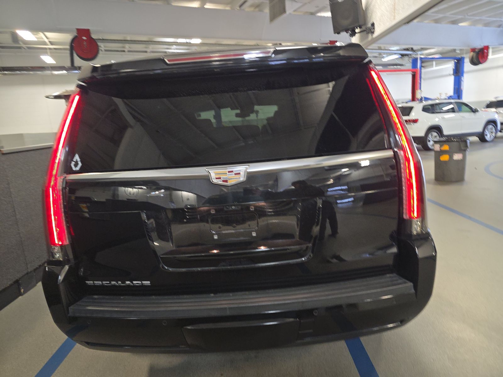 2018 Cadillac Escalade Premium Luxury AWD