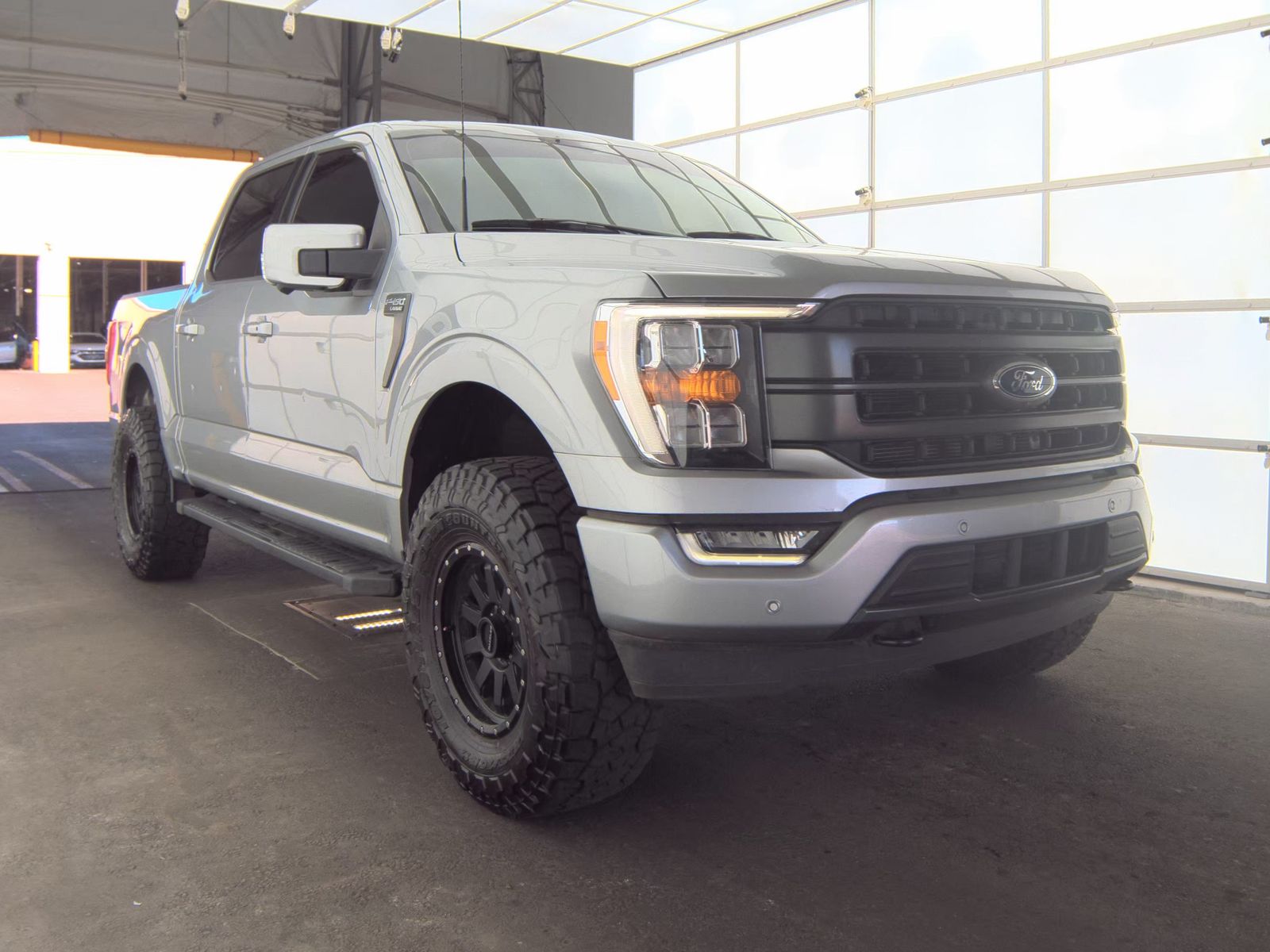 2023 Ford F-150 Lariat AWD