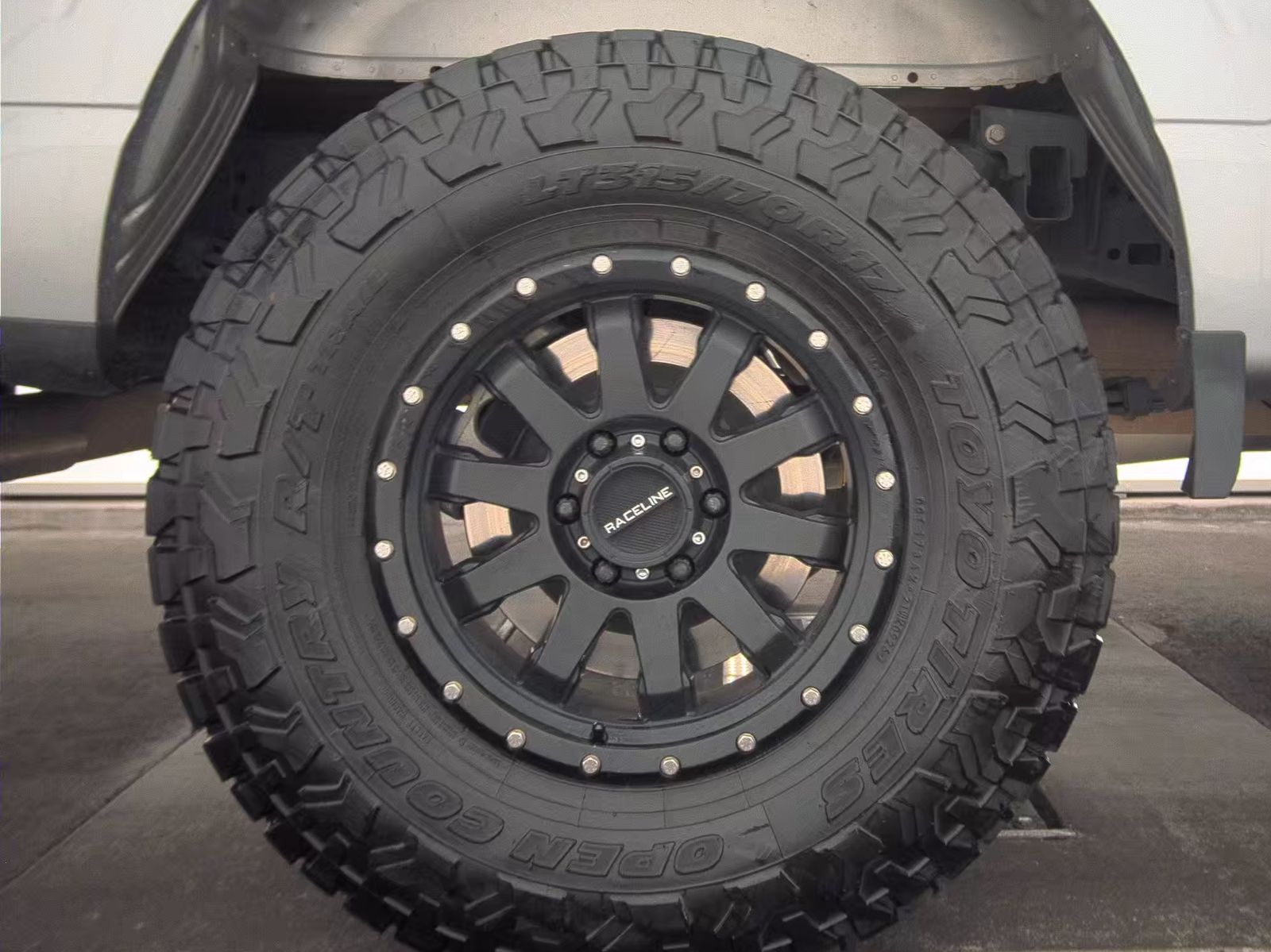 2023 Ford F-150 Lariat AWD