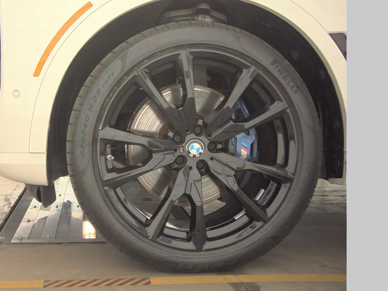 2023 BMW X7 xDrive40i AWD