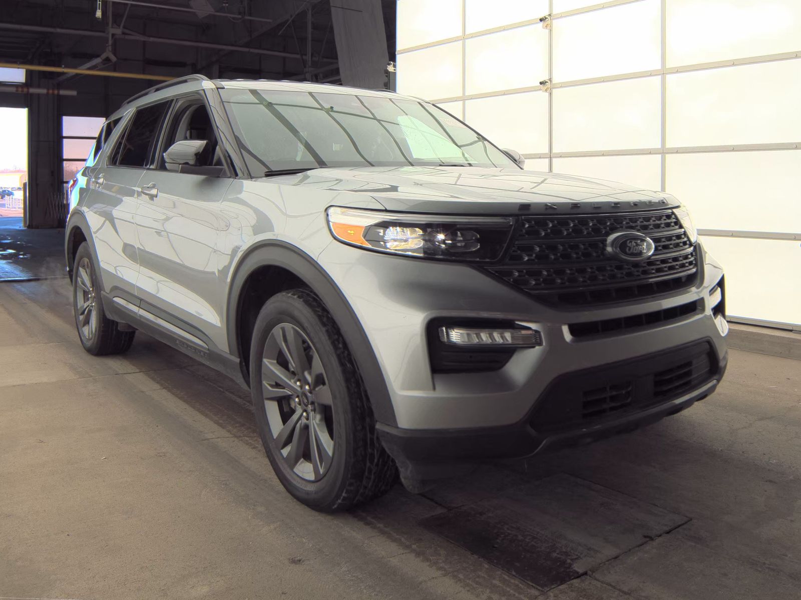 2023 Ford Explorer XLT AWD