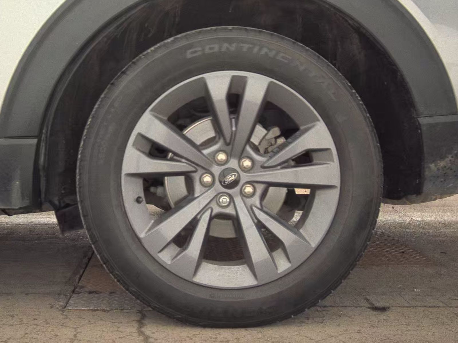 2023 Ford Explorer XLT AWD