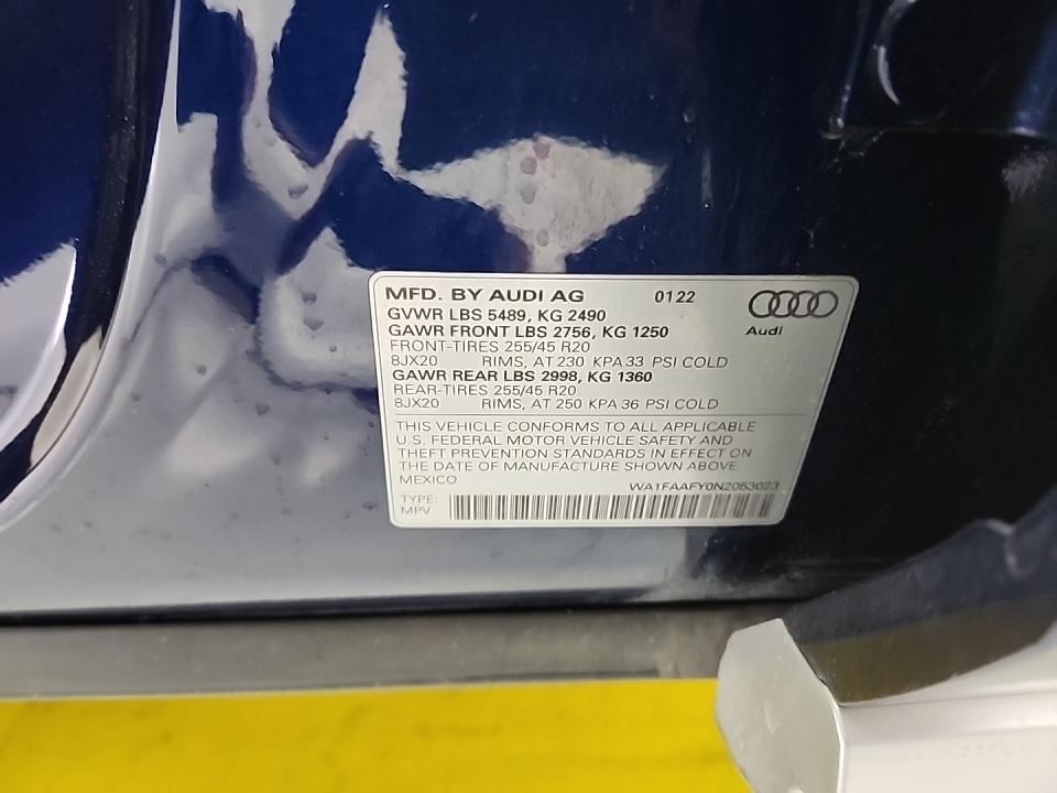 2022 Audi Q5 S line Prestige AWD