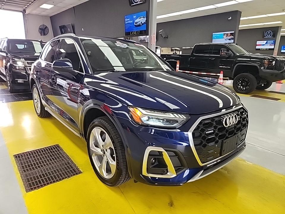 2022 Audi Q5 S line Prestige AWD