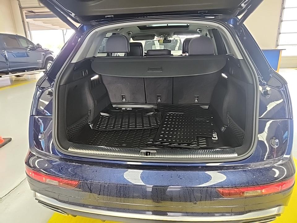 2022 Audi Q5 S line Prestige AWD