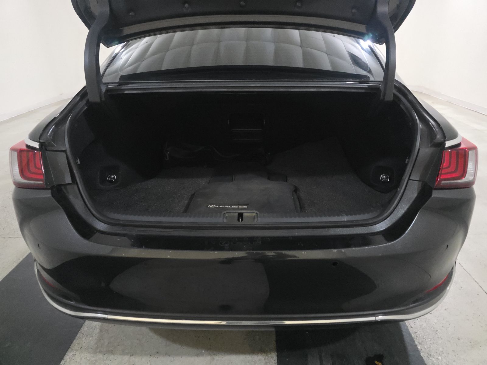 2023 Lexus ES ES 300h FWD