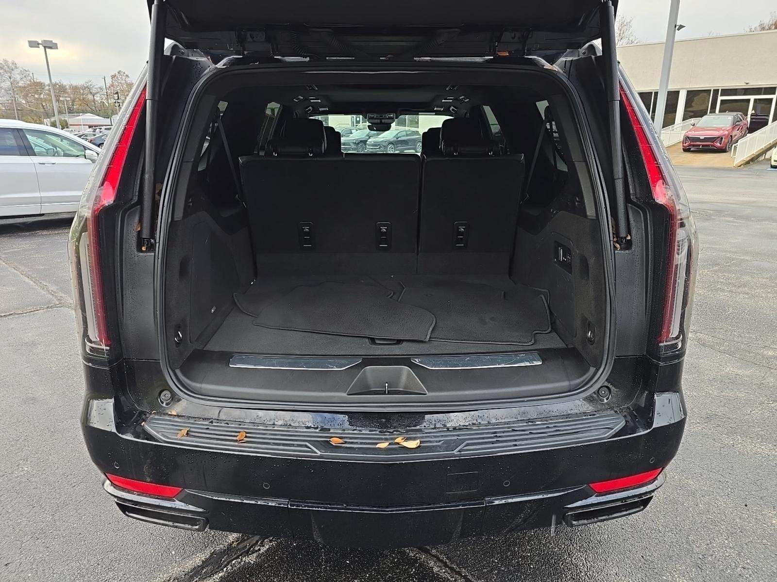 2023 Cadillac Escalade ESV Sport Platinum AWD