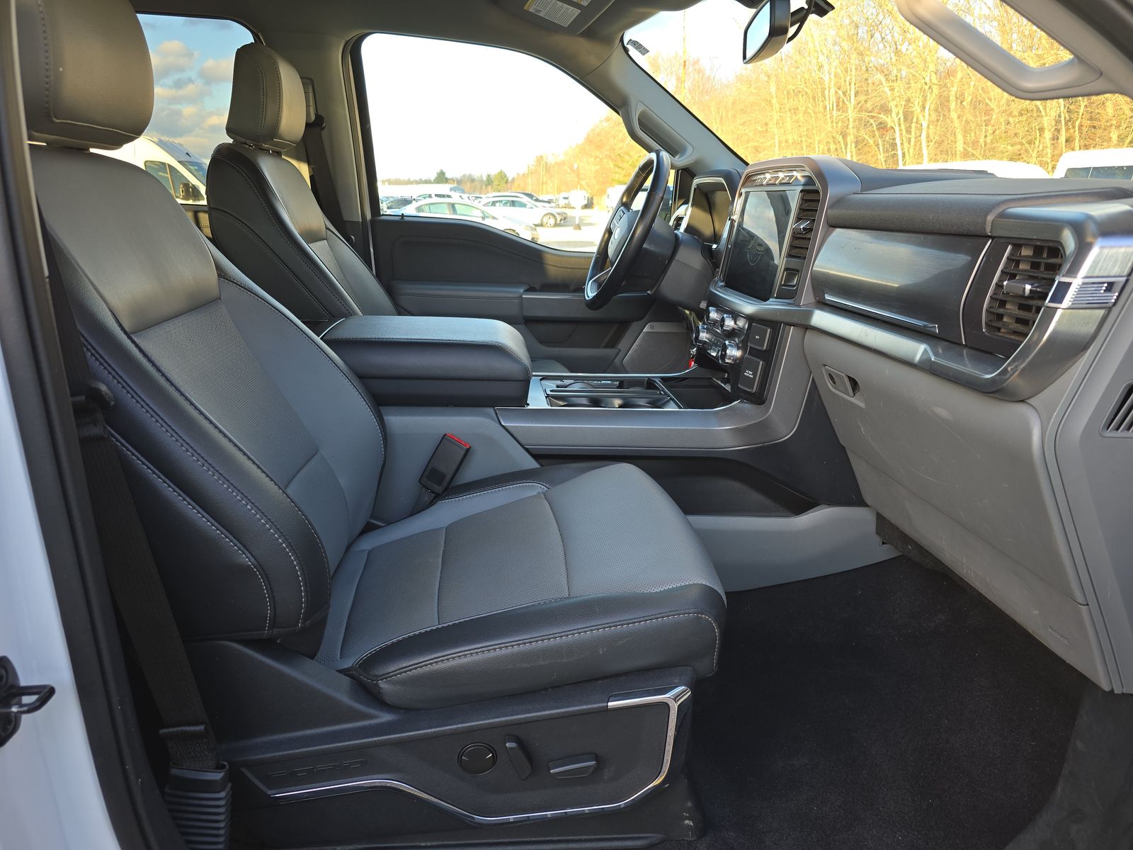 2023 Ford F-150 Lariat AWD