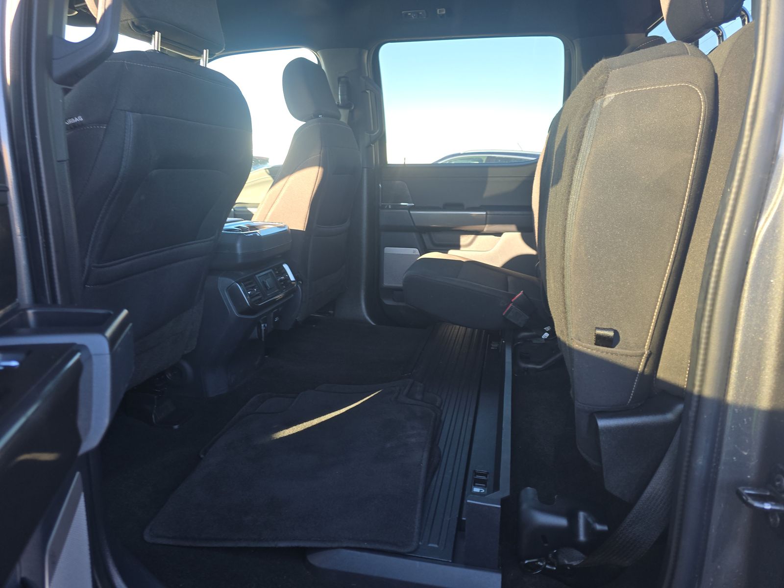 2022 Ford F-150 XLT AWD