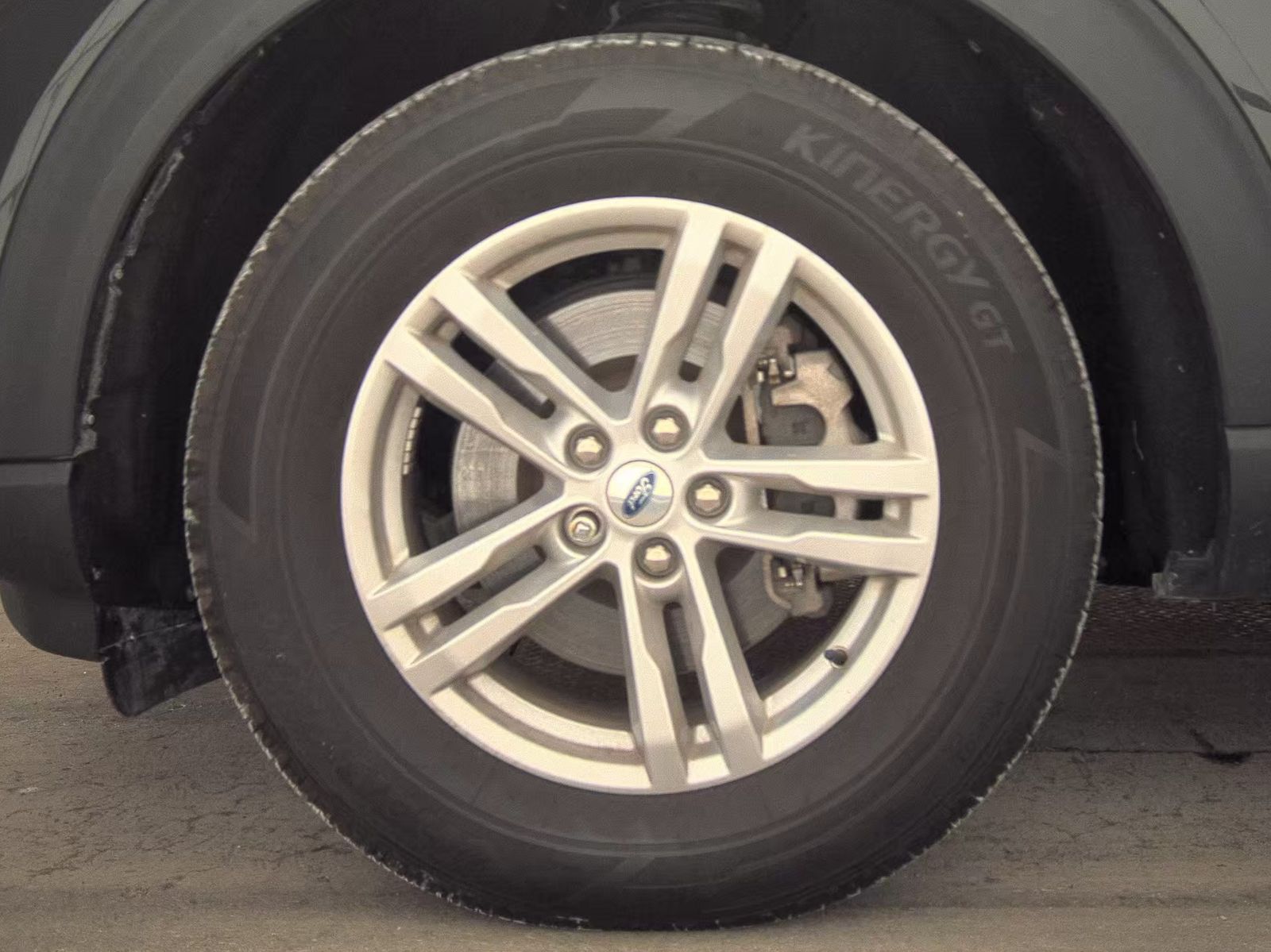 2023 Ford Explorer XLT AWD