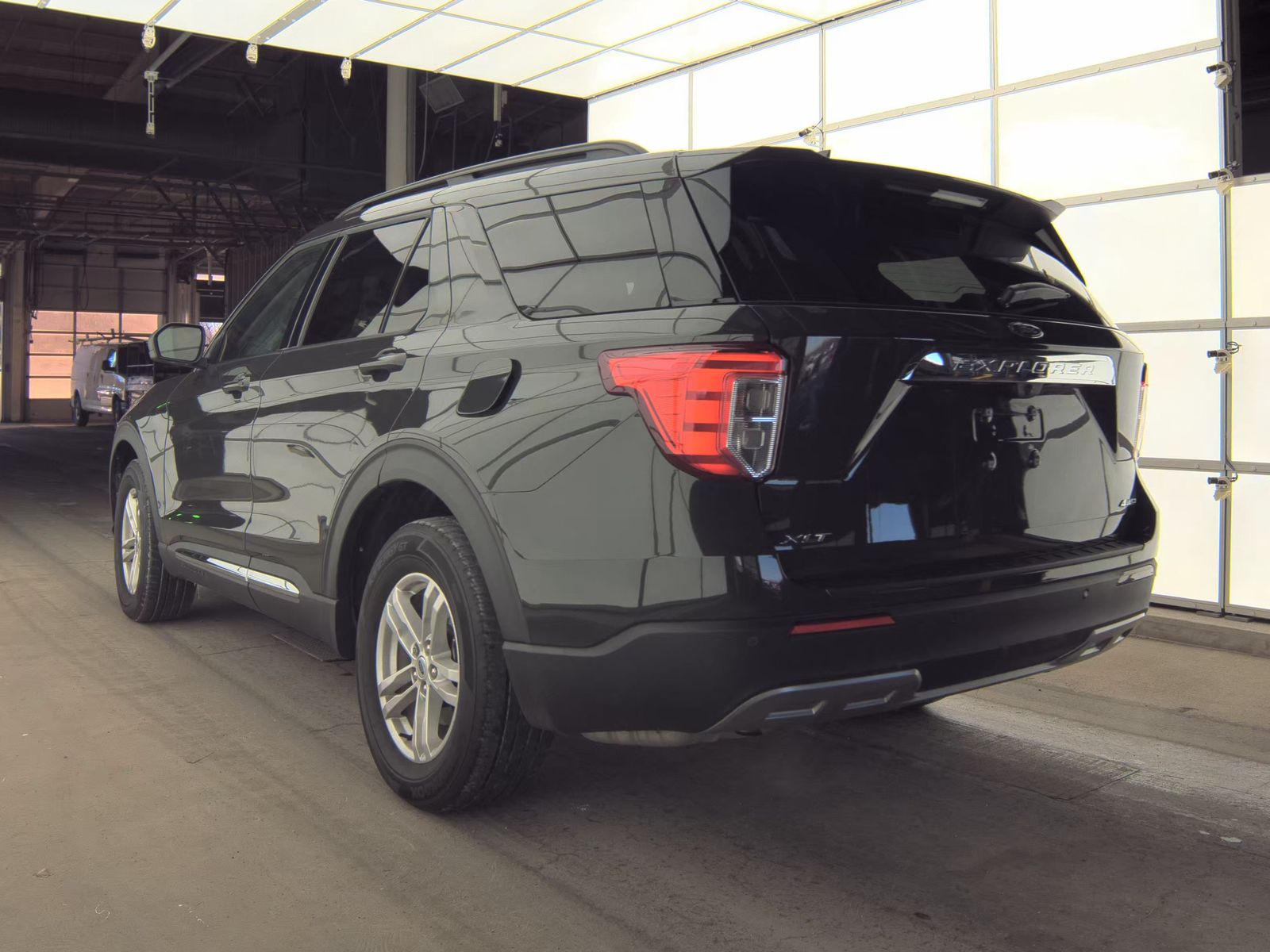 2023 Ford Explorer XLT AWD