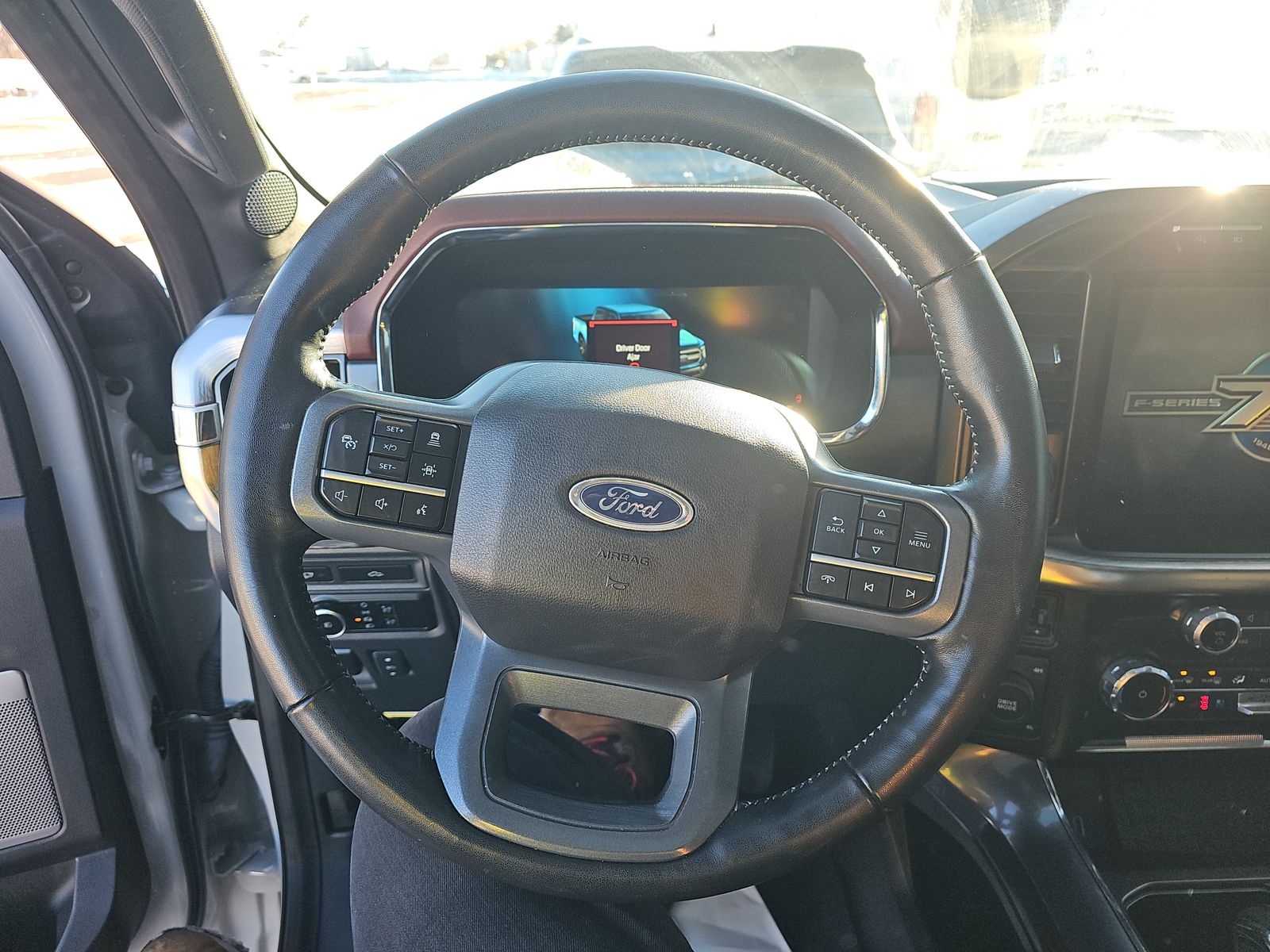 2023 Ford F-150 Lariat AWD