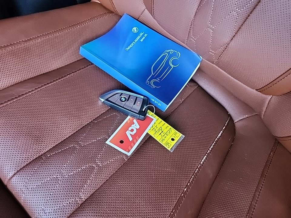 2022 BMW X5 M50i AWD