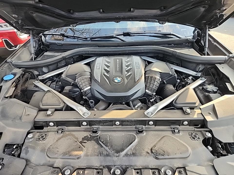 2022 BMW X5 M50i AWD