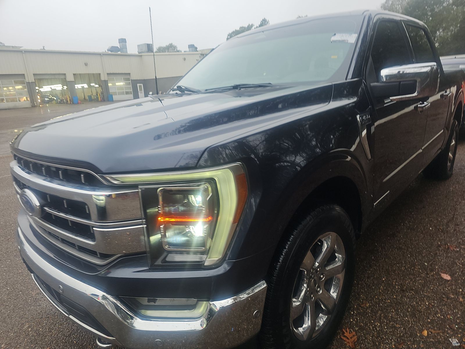 2022 Ford F-150 Hybrid Lariat AWD