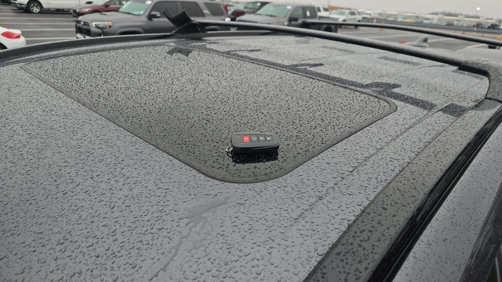 2023 Toyota Highlander XSE FWD