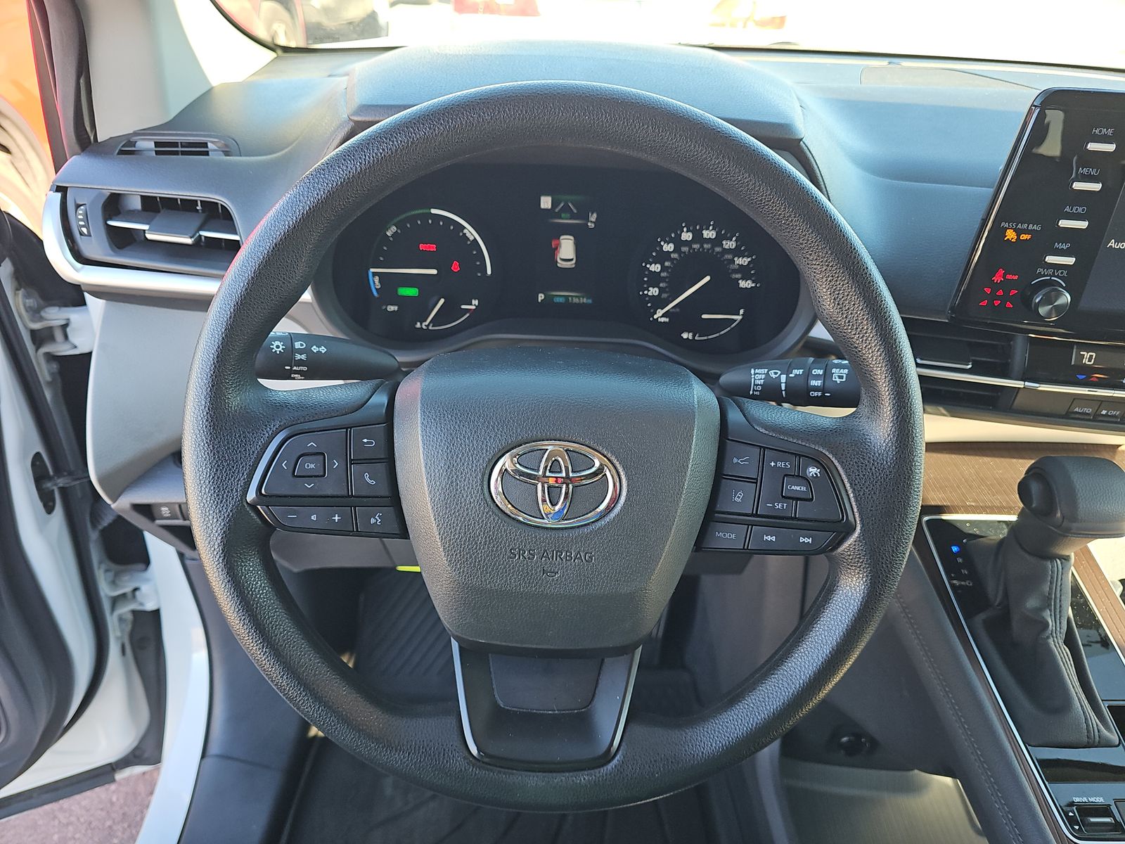 2024 Toyota Sienna LE AWD