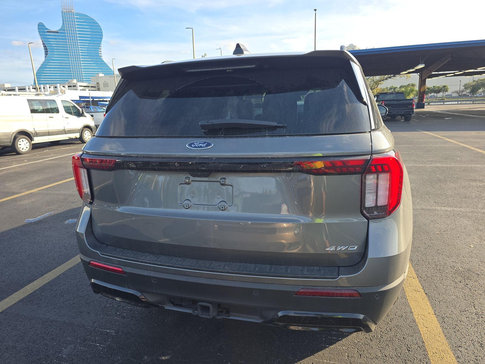 2025 Ford Explorer ST-Line AWD