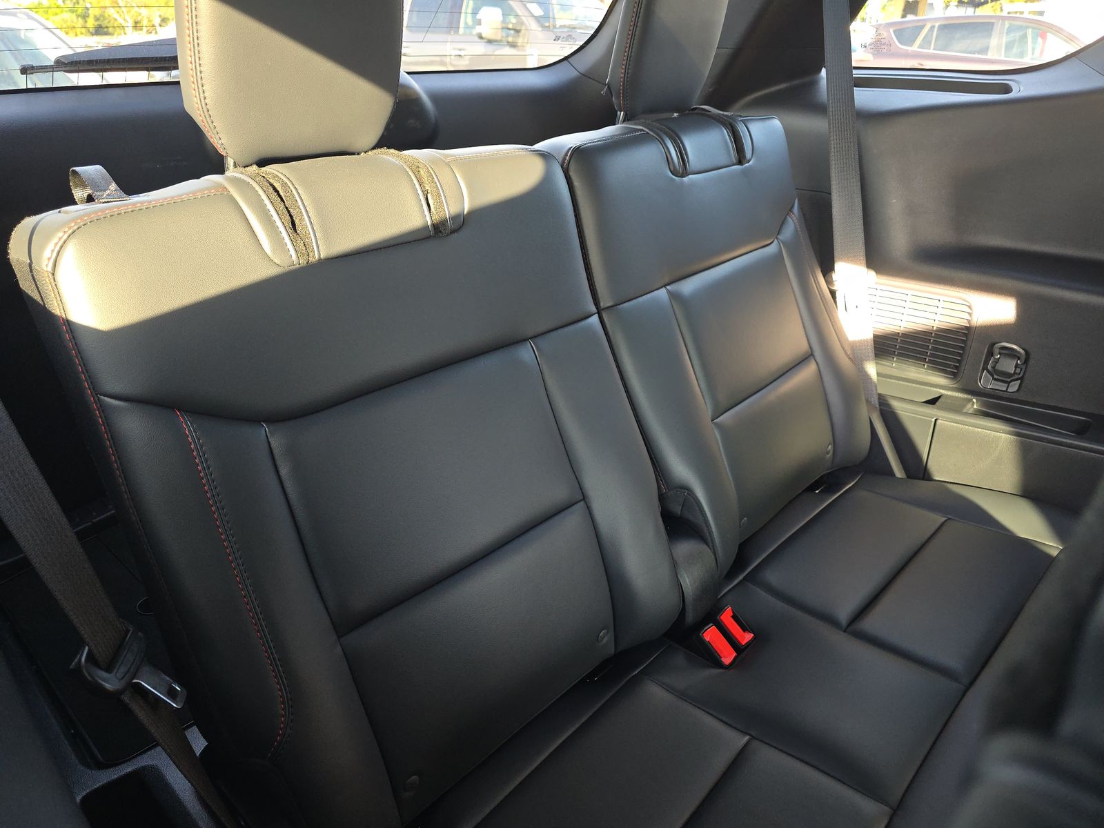 2025 Ford Explorer ST-Line AWD