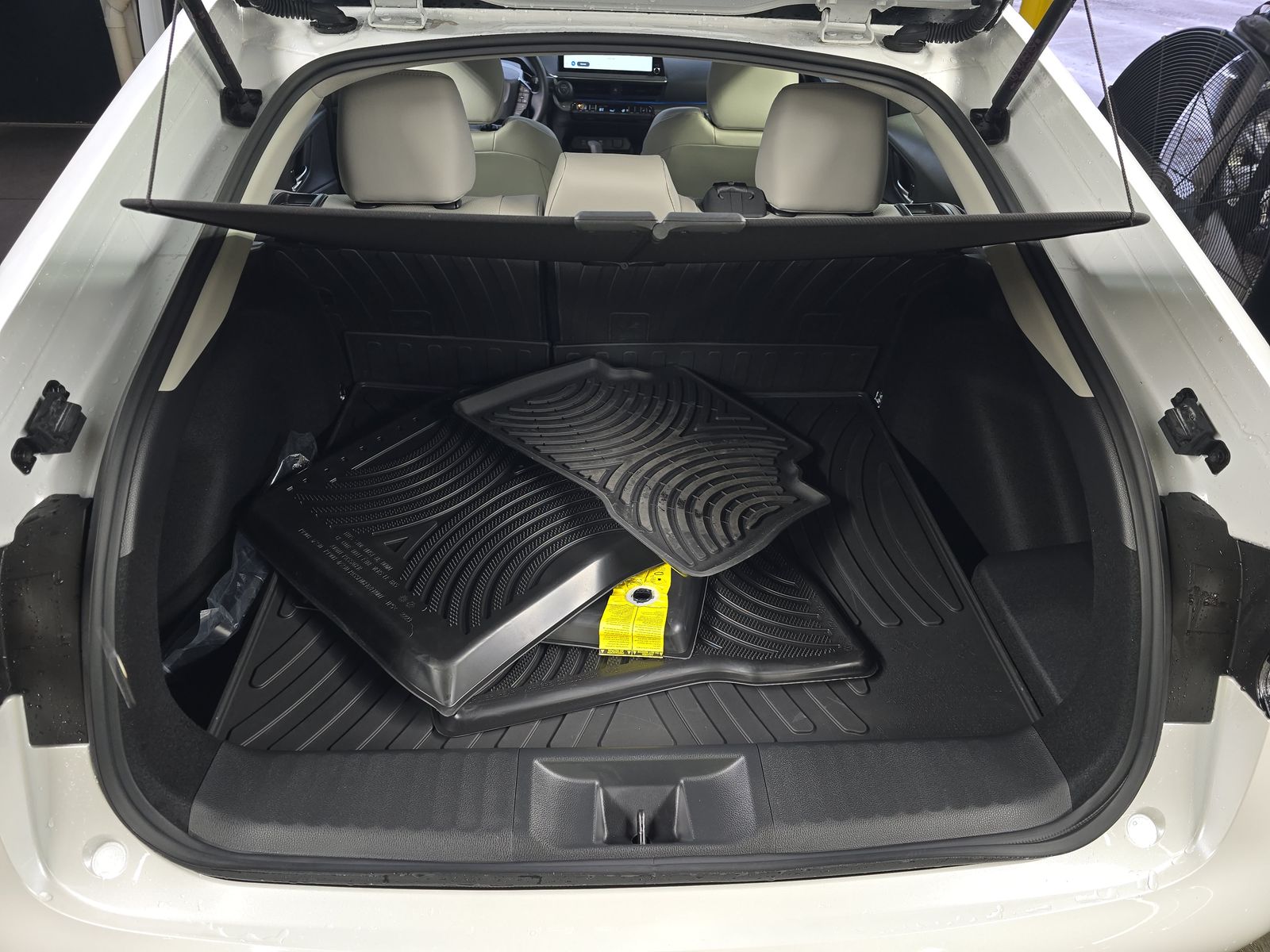 2024 Toyota Prius XLE FWD