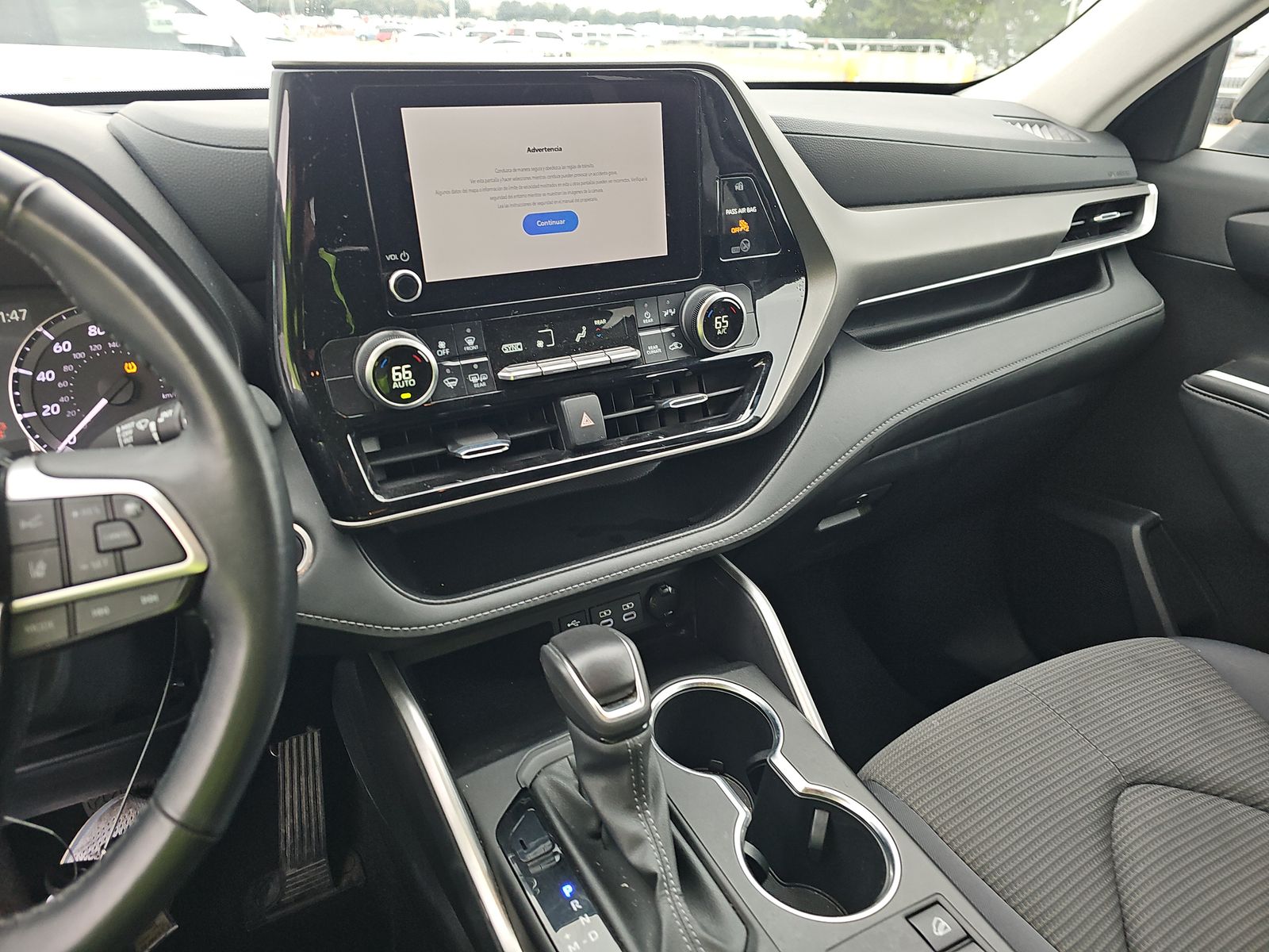 2024 Toyota Highlander LE AWD