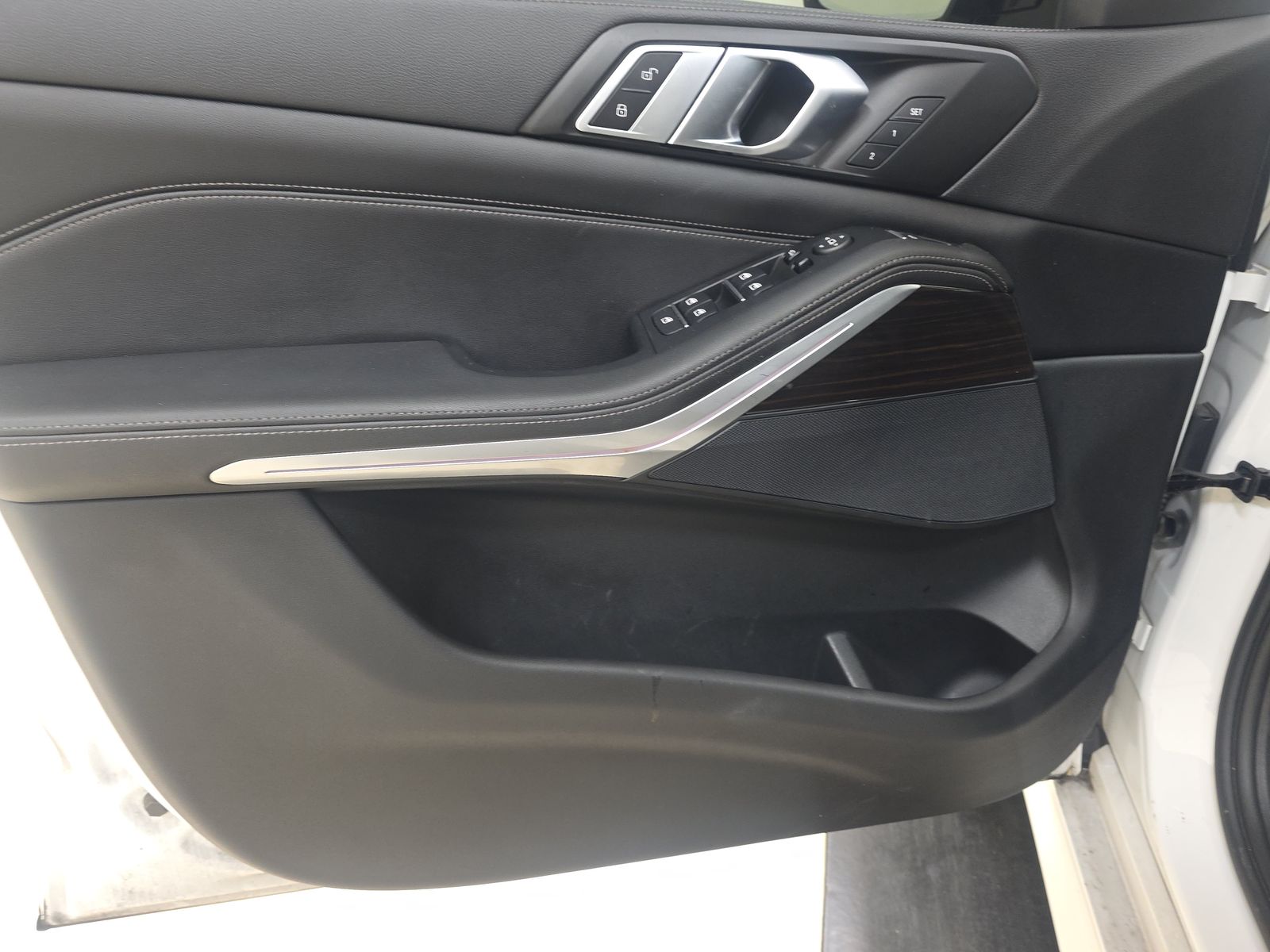 2023 BMW X5 xDrive40i AWD