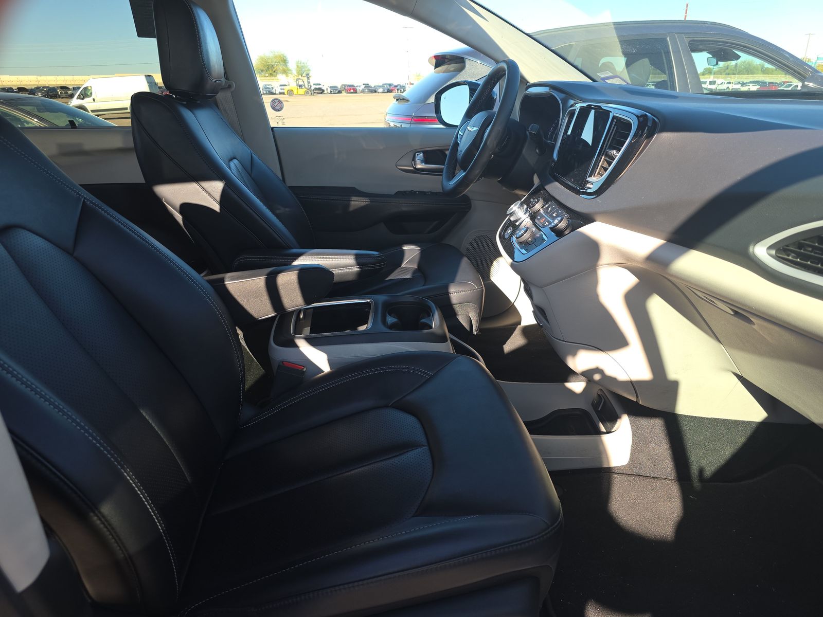 2024 Chrysler Pacifica Touring L FWD