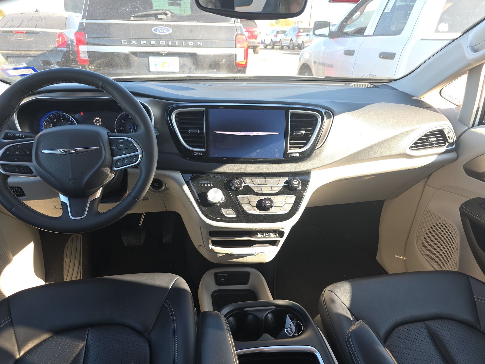 2024 Chrysler Pacifica Touring L FWD