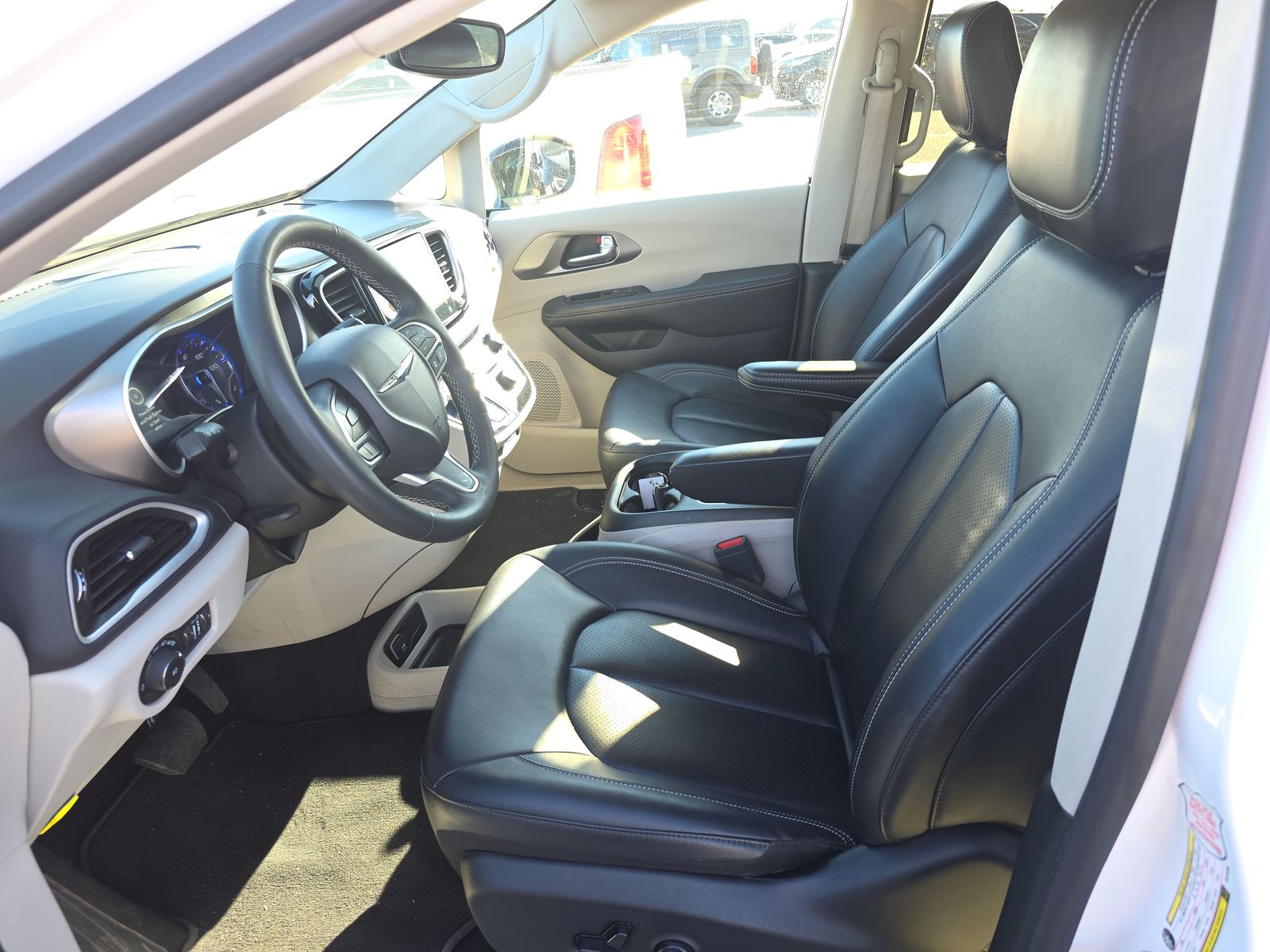 2024 Chrysler Pacifica Touring L FWD