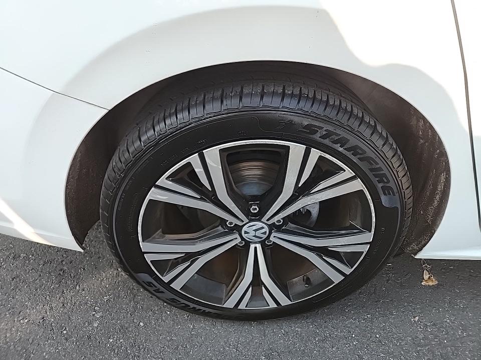 2021 Volkswagen Passat 2.0T SE FWD