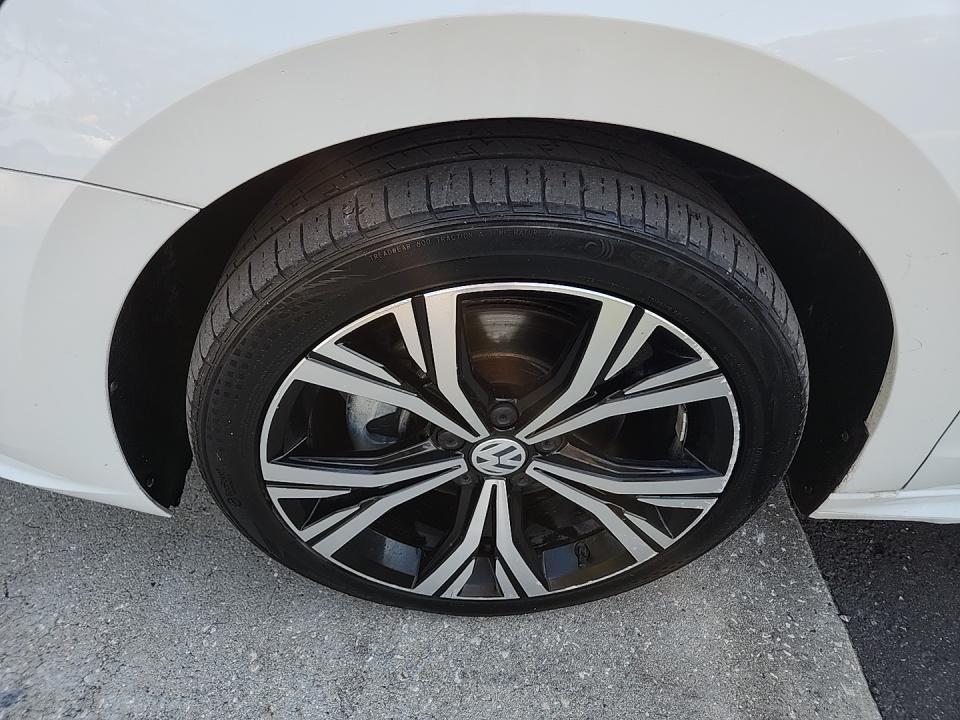 2021 Volkswagen Passat 2.0T SE FWD