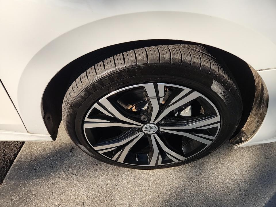 2021 Volkswagen Passat 2.0T SE FWD