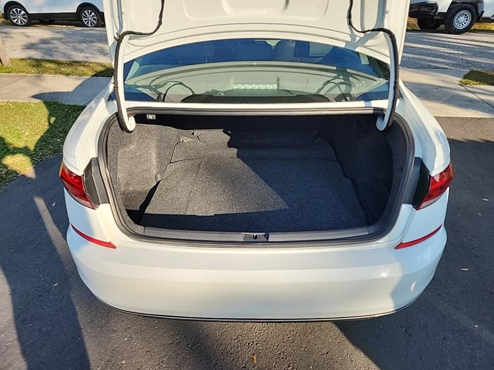 2021 Volkswagen Passat 2.0T SE FWD