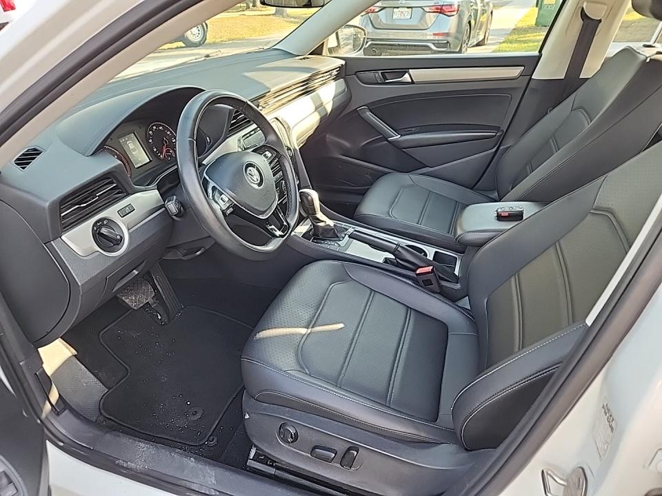 2021 Volkswagen Passat 2.0T SE FWD