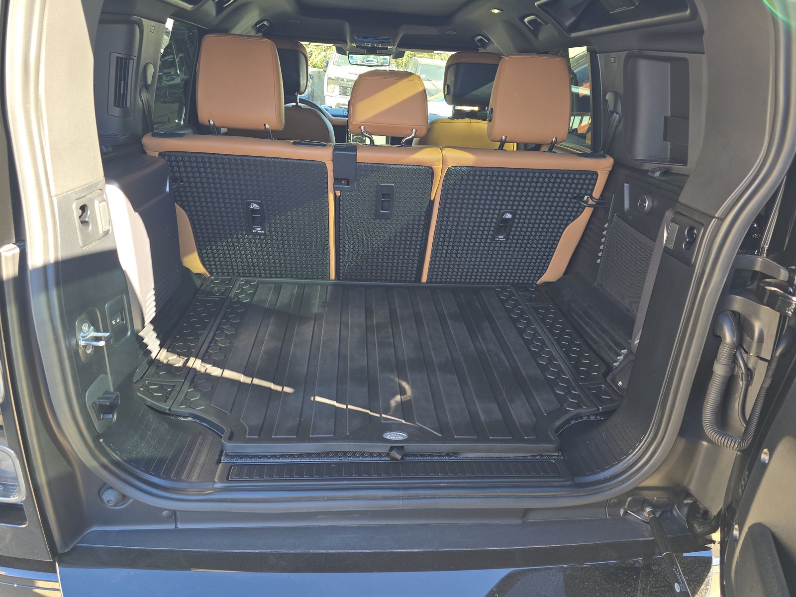 2023 Land Rover Defender 110 V8 AWD