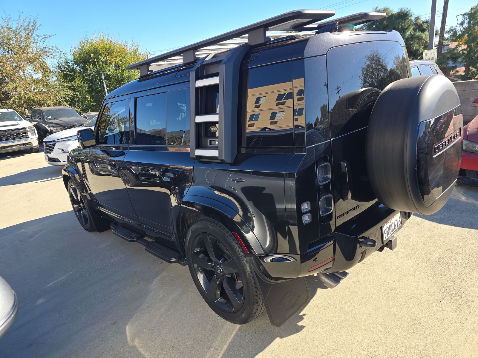 2023 Land Rover Defender 110 V8 AWD